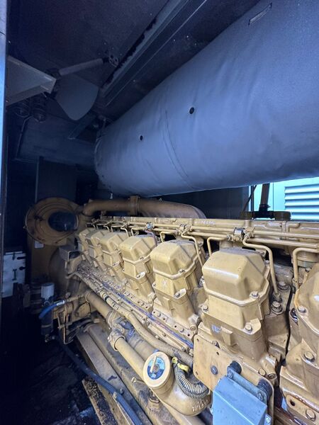 Caterpillar 1600 kW Cat 3516A Used Diesel Generator