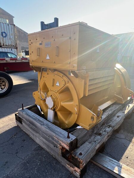  3100 kVA - 10.5 kV  Alternators/Gen ends