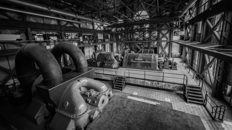 Industrial engine